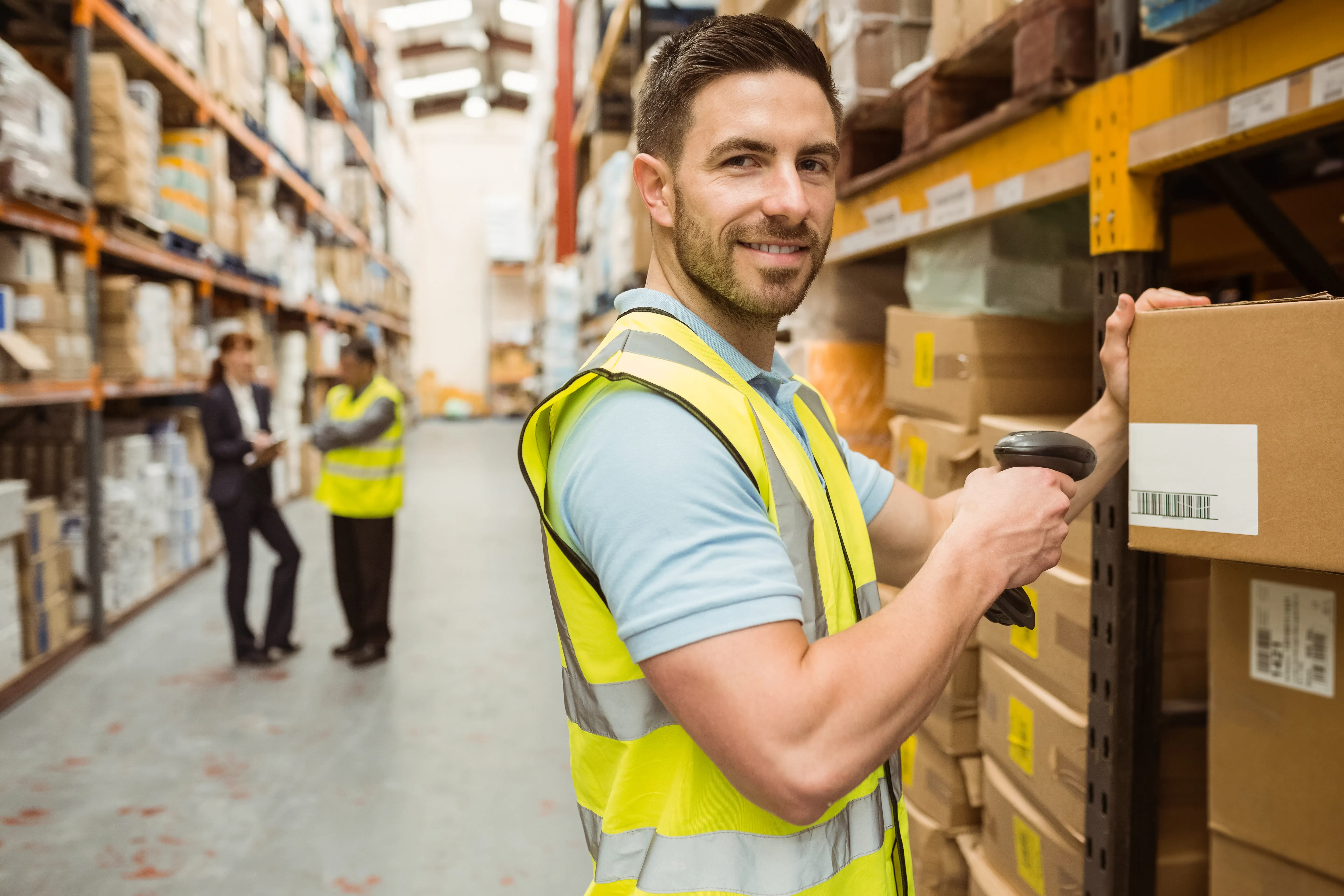 packer working in warehouse